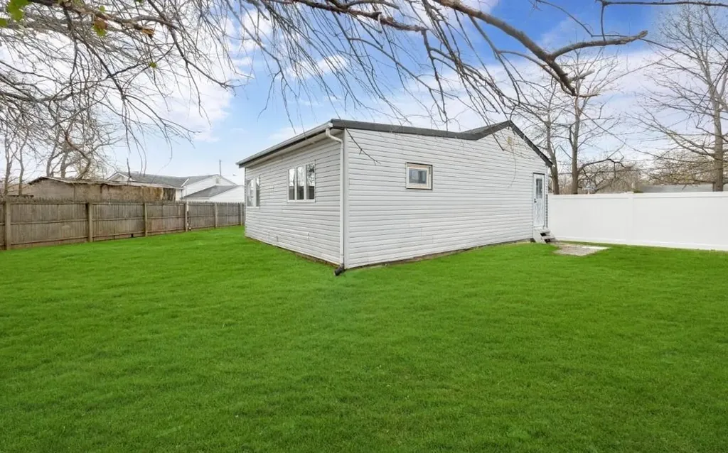 113 Applegate Drive Central Islip NY 11722