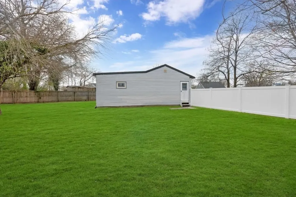 113 Applegate Drive Central Islip NY 11722