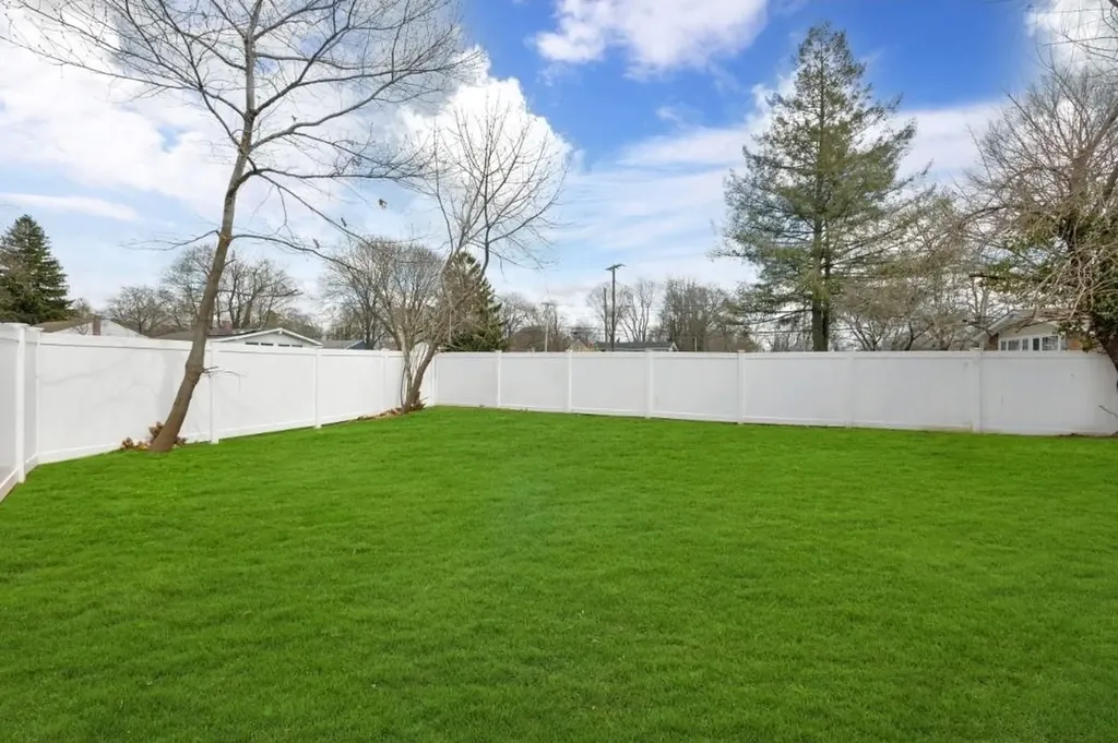113 Applegate Drive Central Islip NY 11722