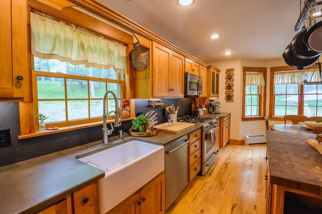 470 Winding Hill Road Montgomery NY 12549