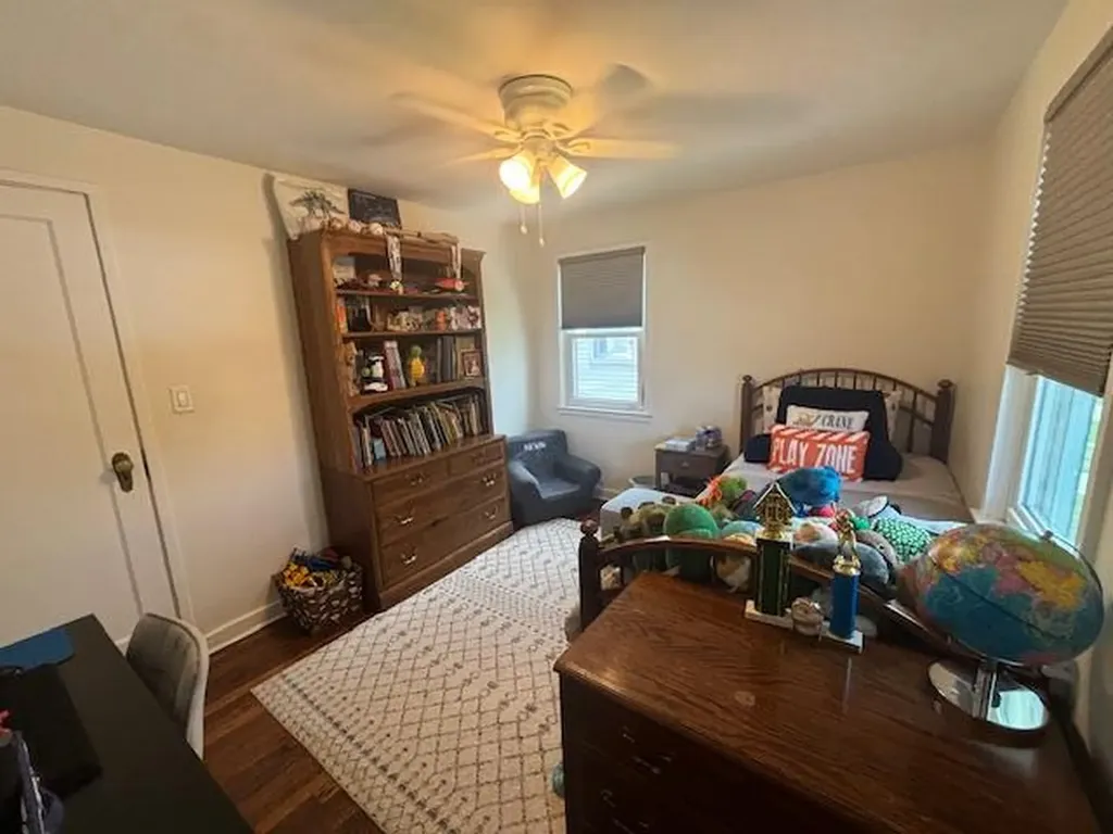 371 White Road Mineola NY 11501
