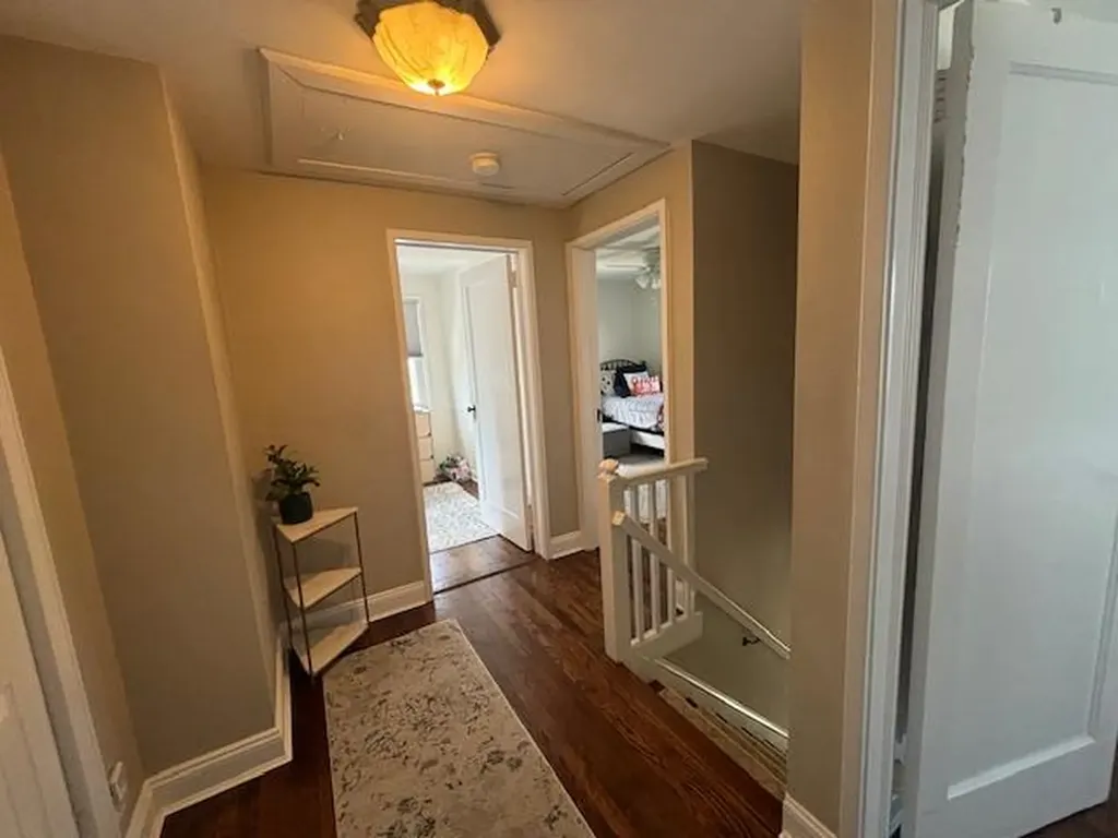 371 White Road Mineola NY 11501