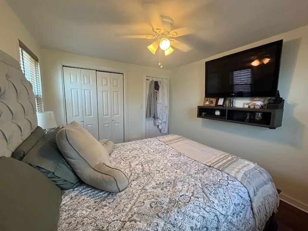 371 White Road Mineola NY 11501