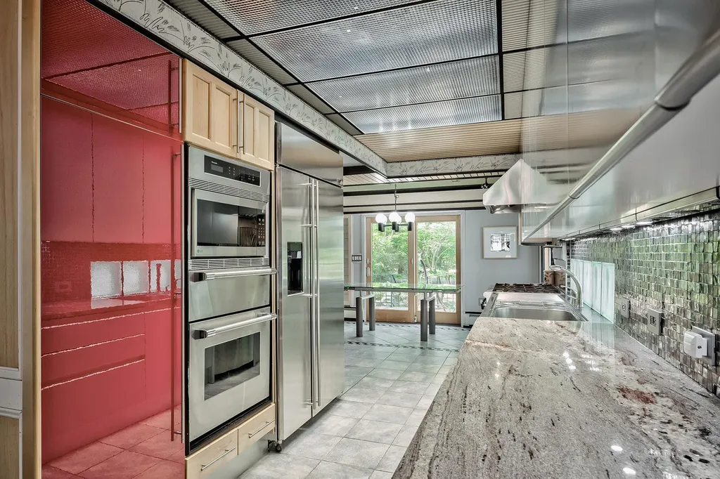 5 Bayview Drive Huntington NY 11743