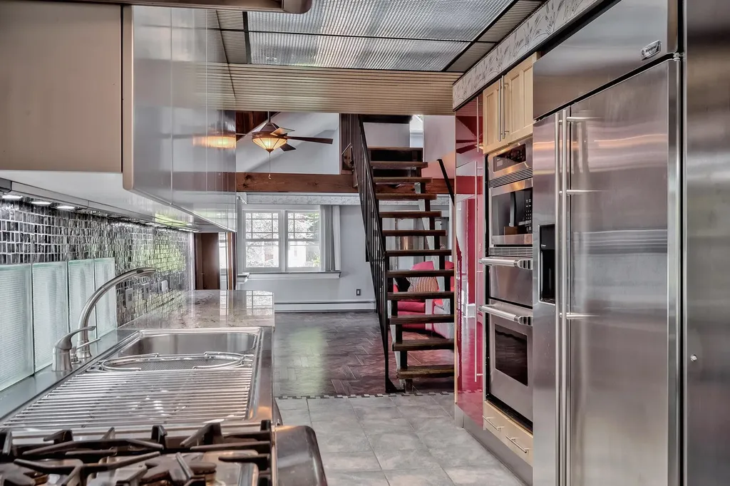 5 Bayview Drive Huntington NY 11743