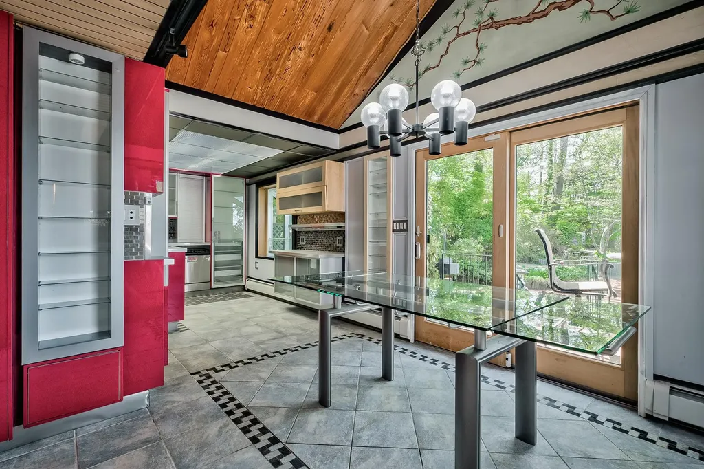 5 Bayview Drive Huntington NY 11743