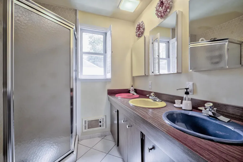 5 Bayview Drive Huntington NY 11743