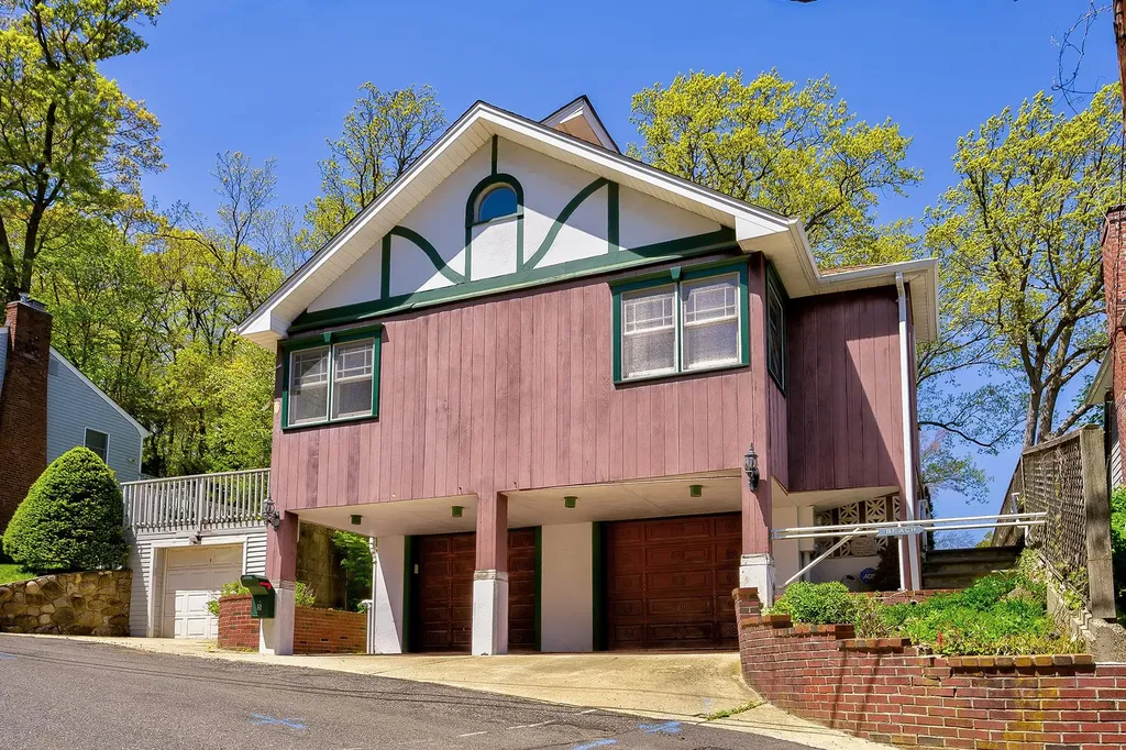 5 Bayview Drive Huntington NY 11743