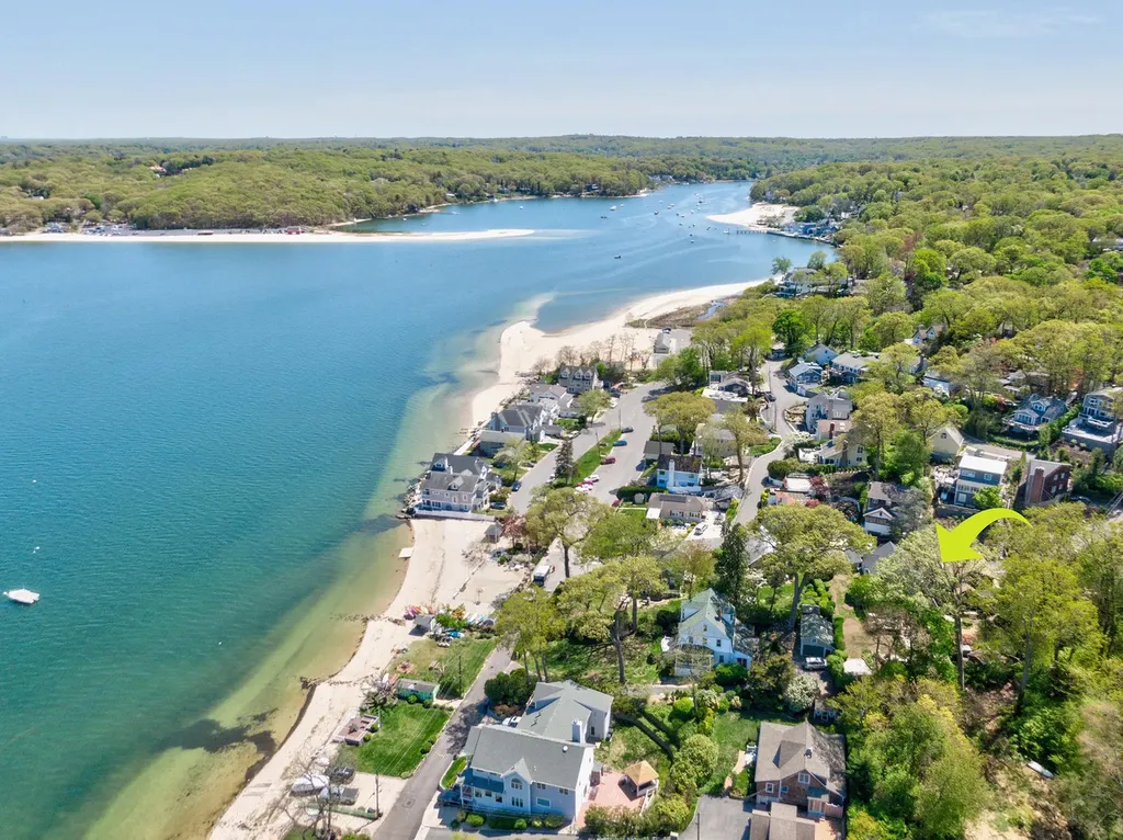5 Bayview Drive Huntington NY 11743