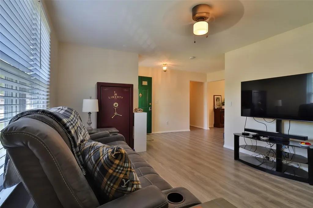 21 Bristol Downs Street Coram NY 11727