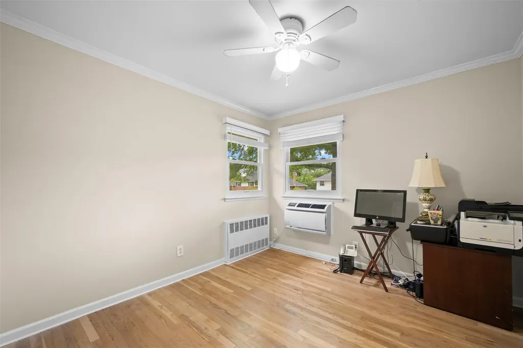 613 Gary Place Westbury NY 11590