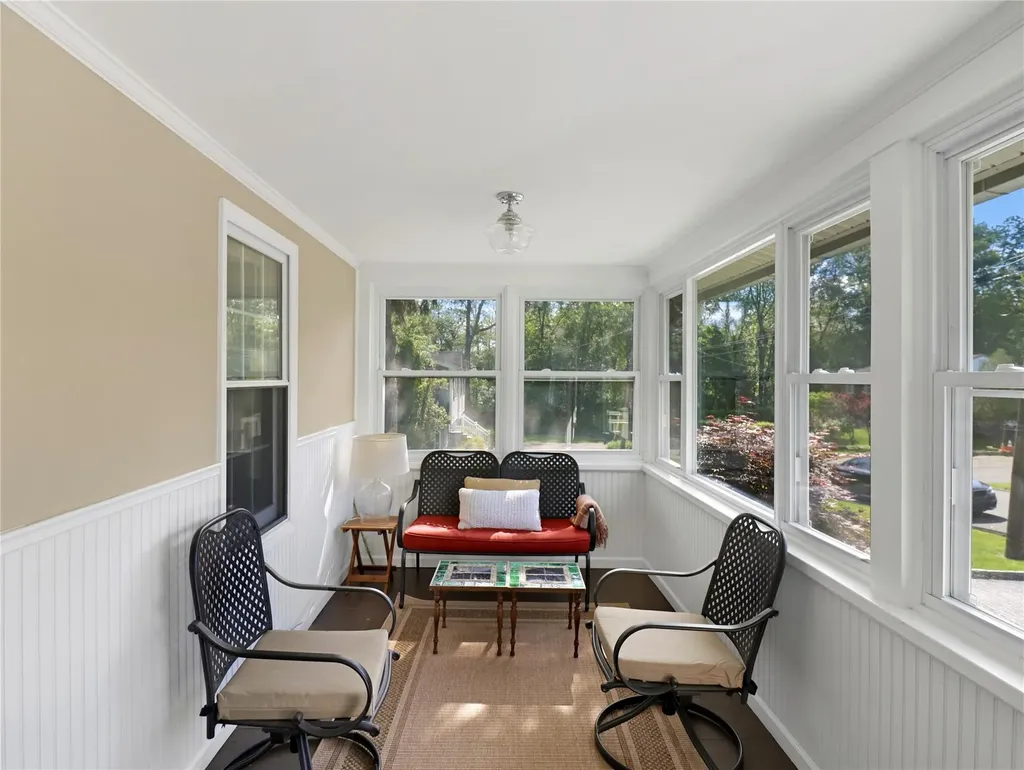 26 Van Nostrand Place Nanuet NY 10954