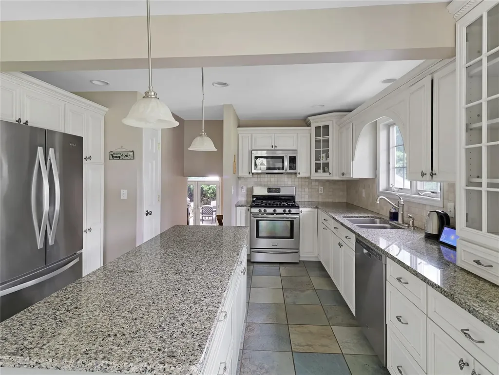26 Van Nostrand Place Nanuet NY 10954