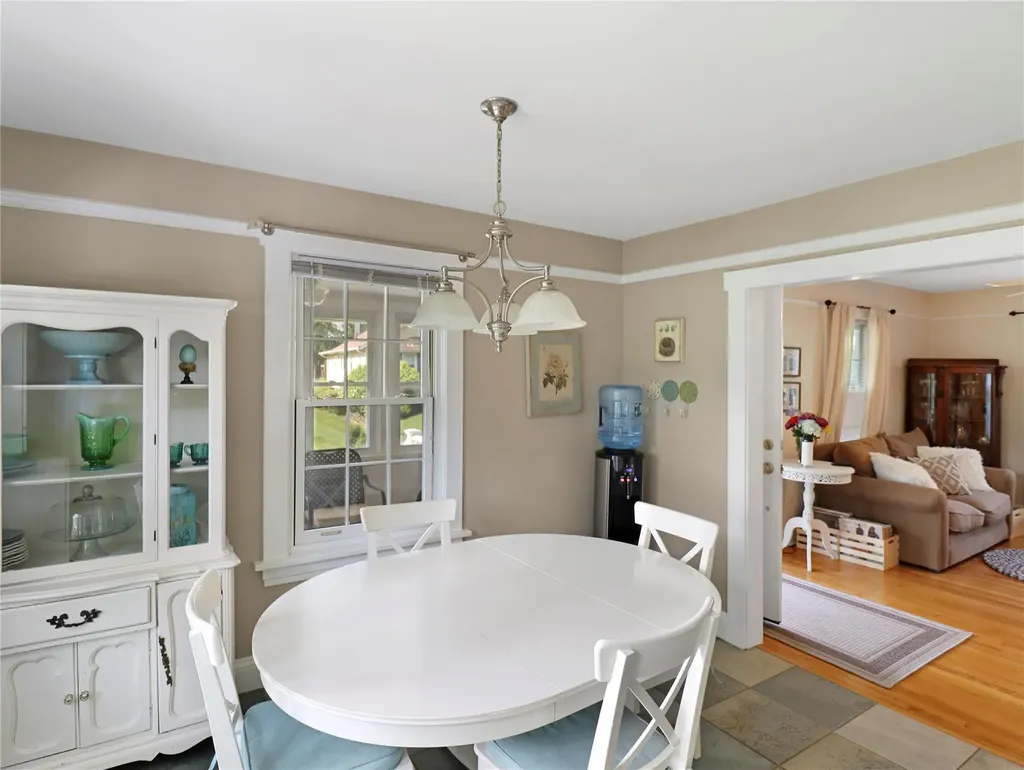 26 Van Nostrand Place Nanuet NY 10954