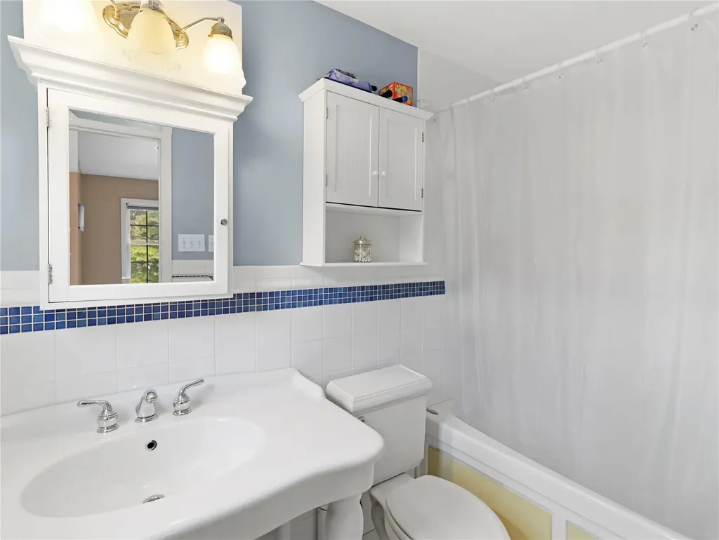 26 Van Nostrand Place Nanuet NY 10954