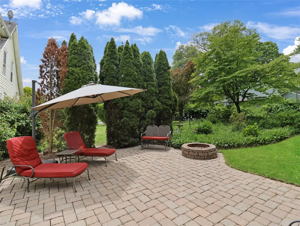 26 Van Nostrand Place Nanuet NY 10954