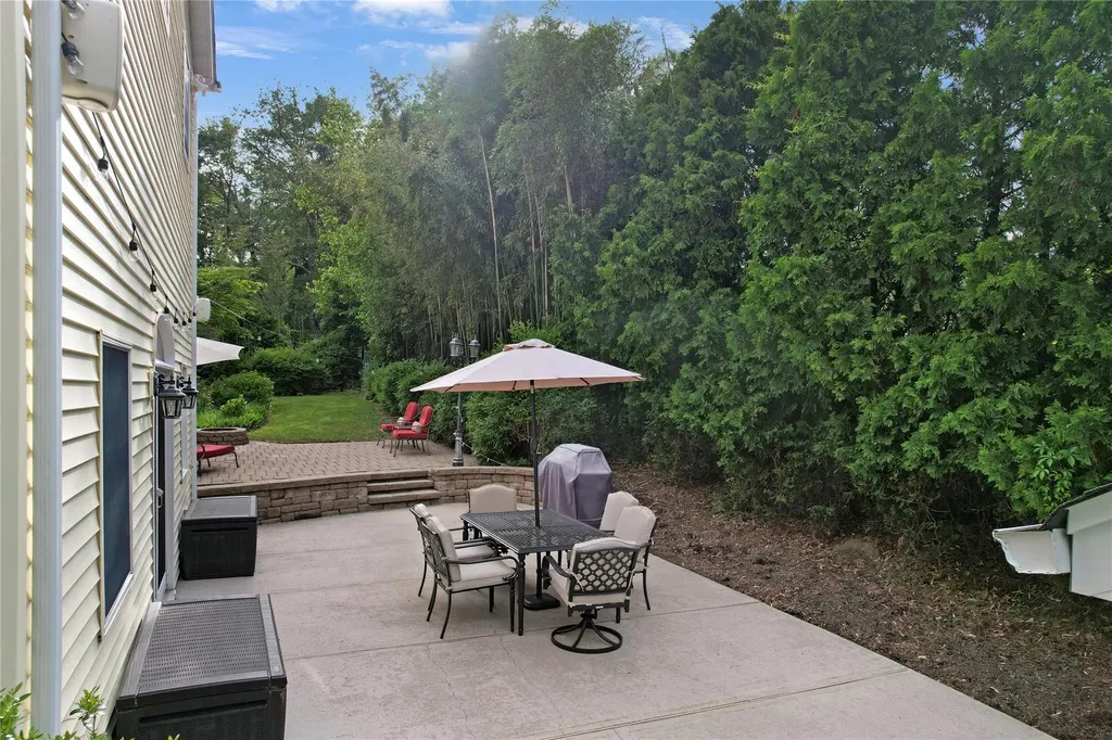 26 Van Nostrand Place Nanuet NY 10954