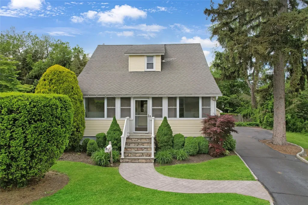 26 Van Nostrand Place Nanuet NY 10954