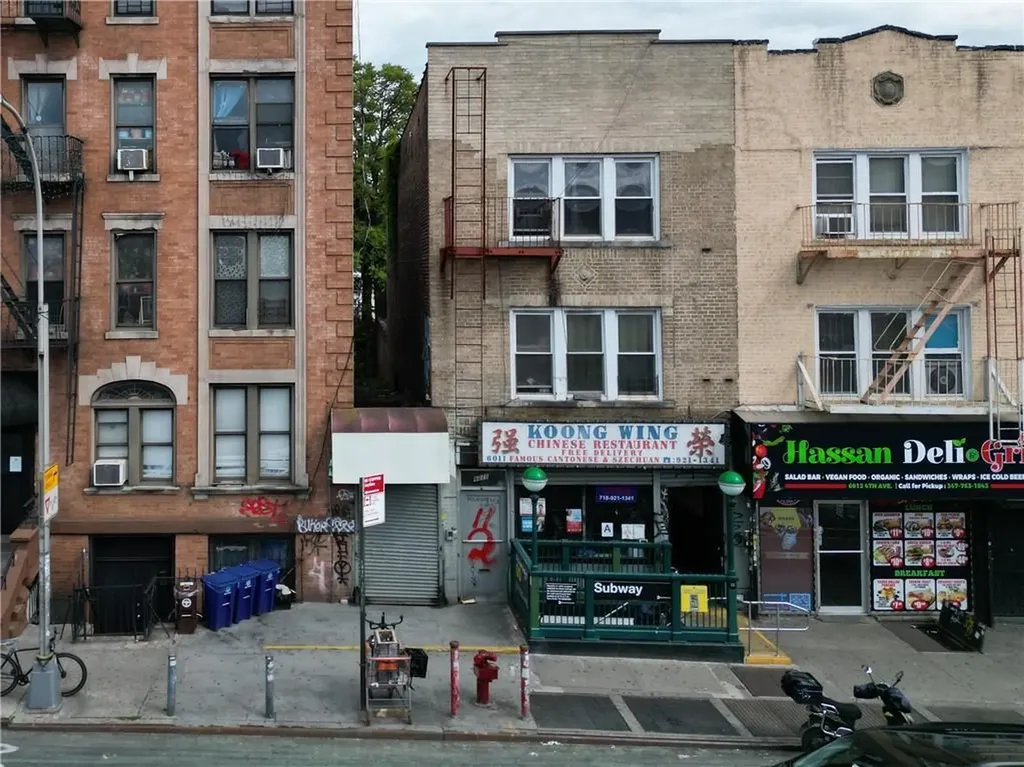 202 61st Street Brooklyn NY 11220