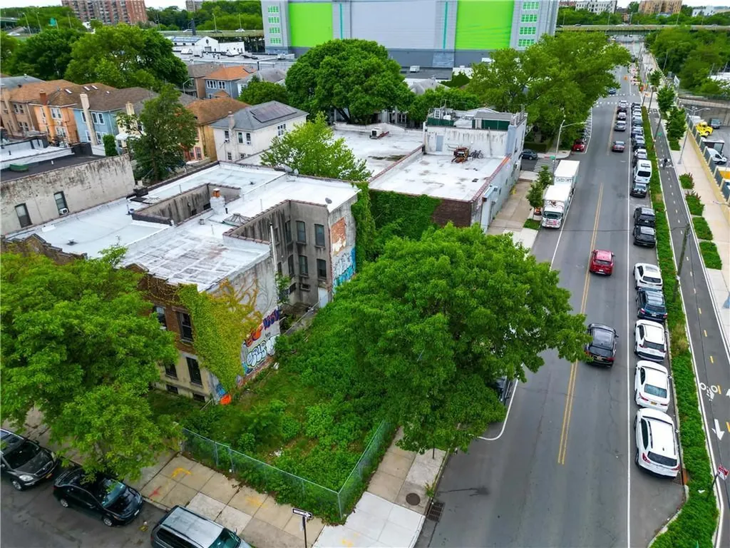 202 61st Street Brooklyn NY 11220
