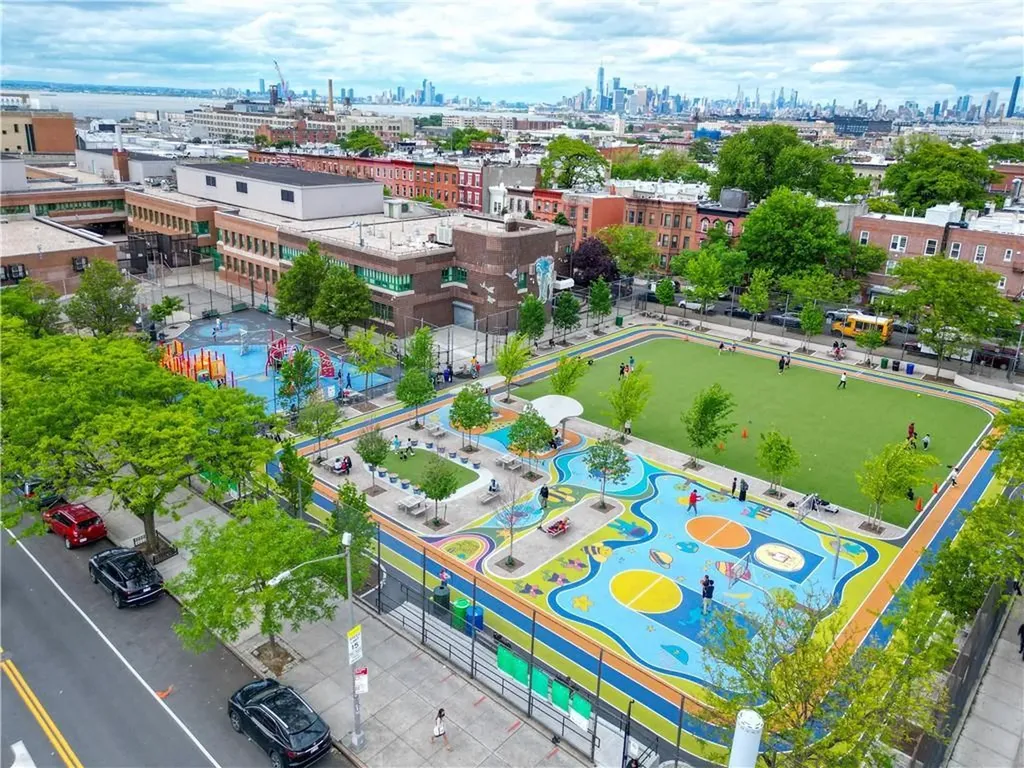 202 61st Street Brooklyn NY 11220