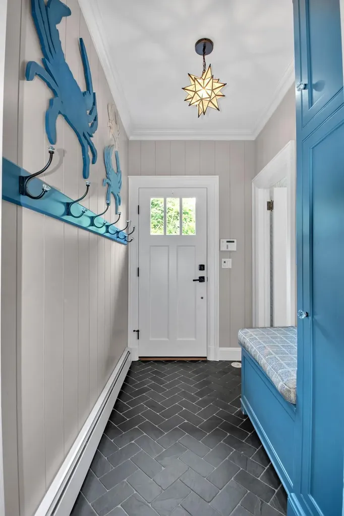 7 Middle Drive Manhasset NY 11030
