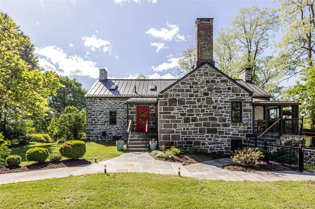 26 Roberson Avenue Pine Bush NY 12566