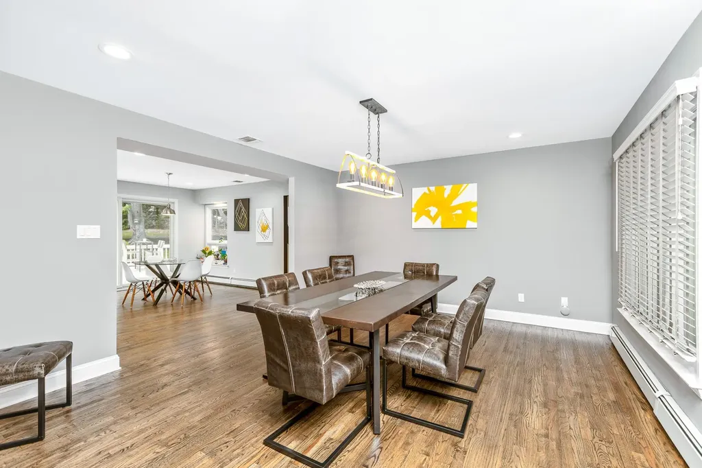 11 Wandering Way Smithtown NY 11787