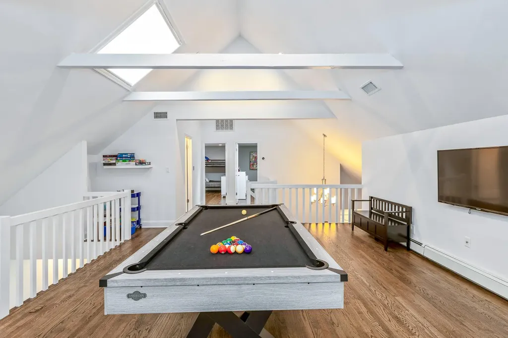 11 Wandering Way Smithtown NY 11787