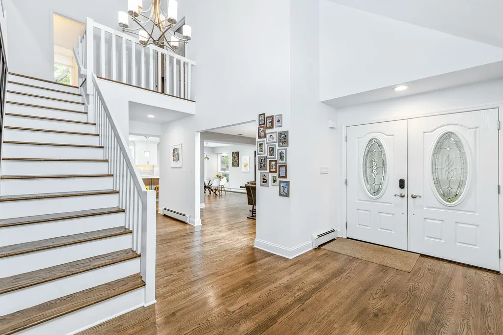 11 Wandering Way Smithtown NY 11787