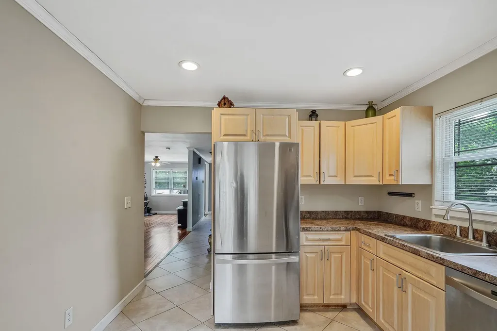 149 Penataquit Avenue Bay Shore NY 11706