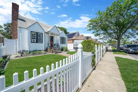 130-60 223rd Street Laurelton NY 11413