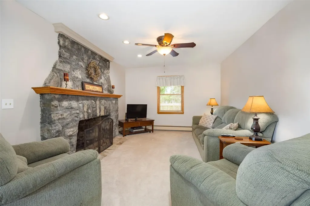 23 Saddle Rock Drive Poughkeepsie NY 12603