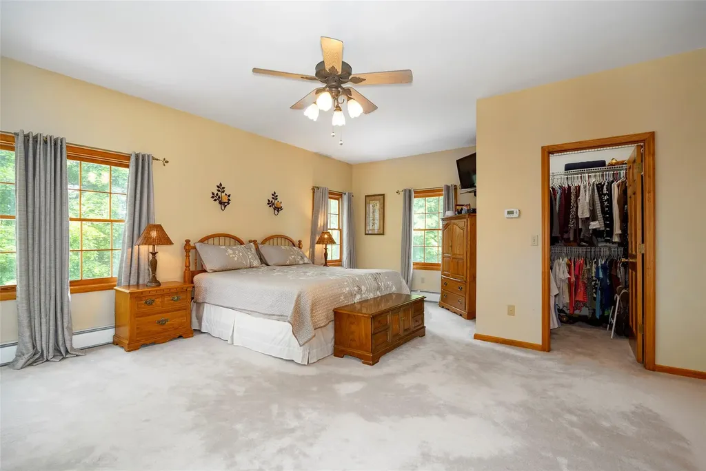 23 Saddle Rock Drive Poughkeepsie NY 12603