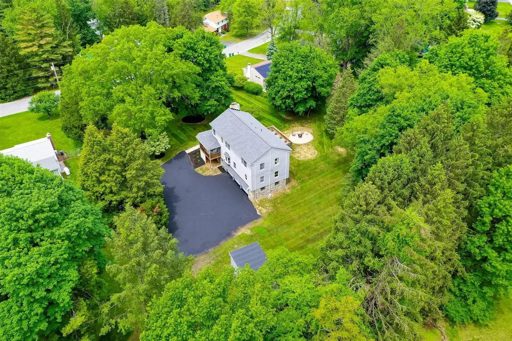 23 Saddle Rock Drive Poughkeepsie NY 12603