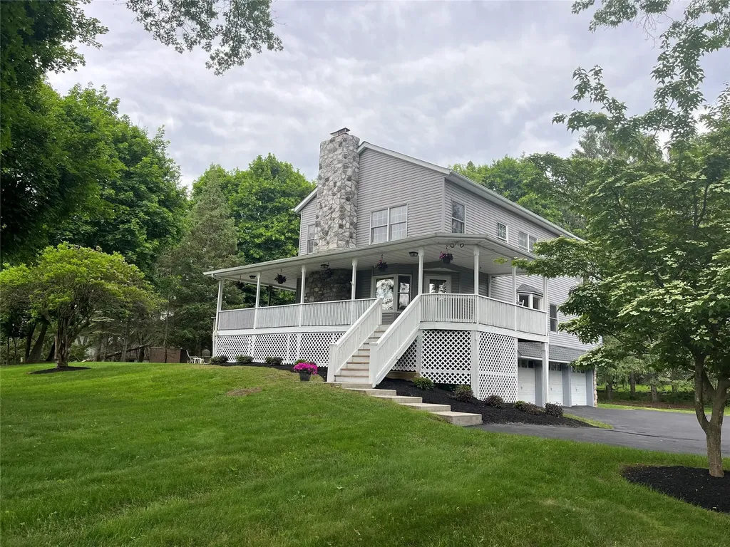 23 Saddle Rock Drive Poughkeepsie NY 12603