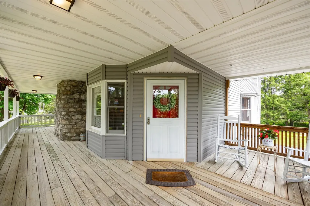 23 Saddle Rock Drive Poughkeepsie NY 12603