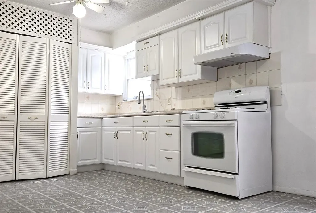 25 Sheffield Drive Middletown NY 10940