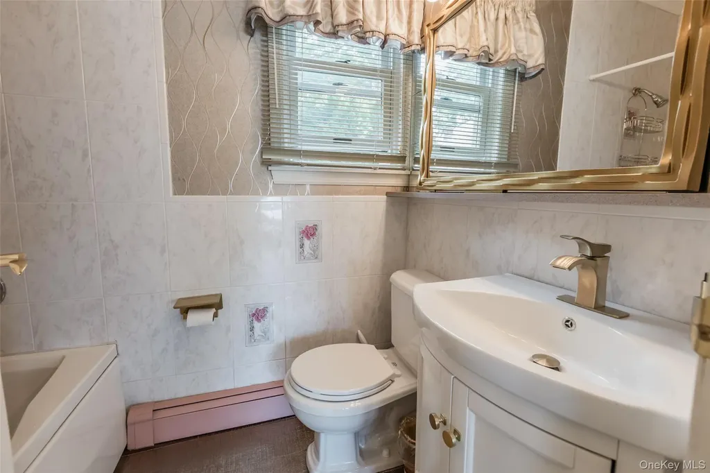 26 Point Breeze Drive Rocky Point NY 11778
