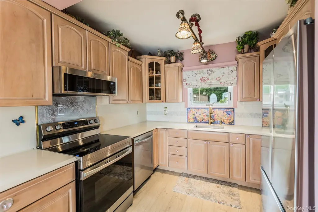 26 Point Breeze Drive Rocky Point NY 11778