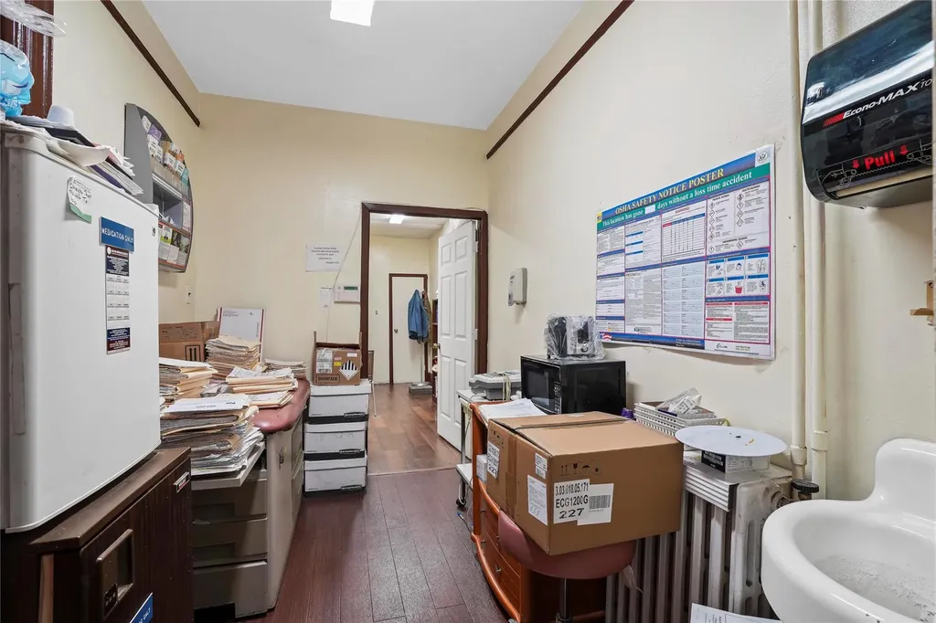 1670 Putnam Avenue Ridgewood NY 11385