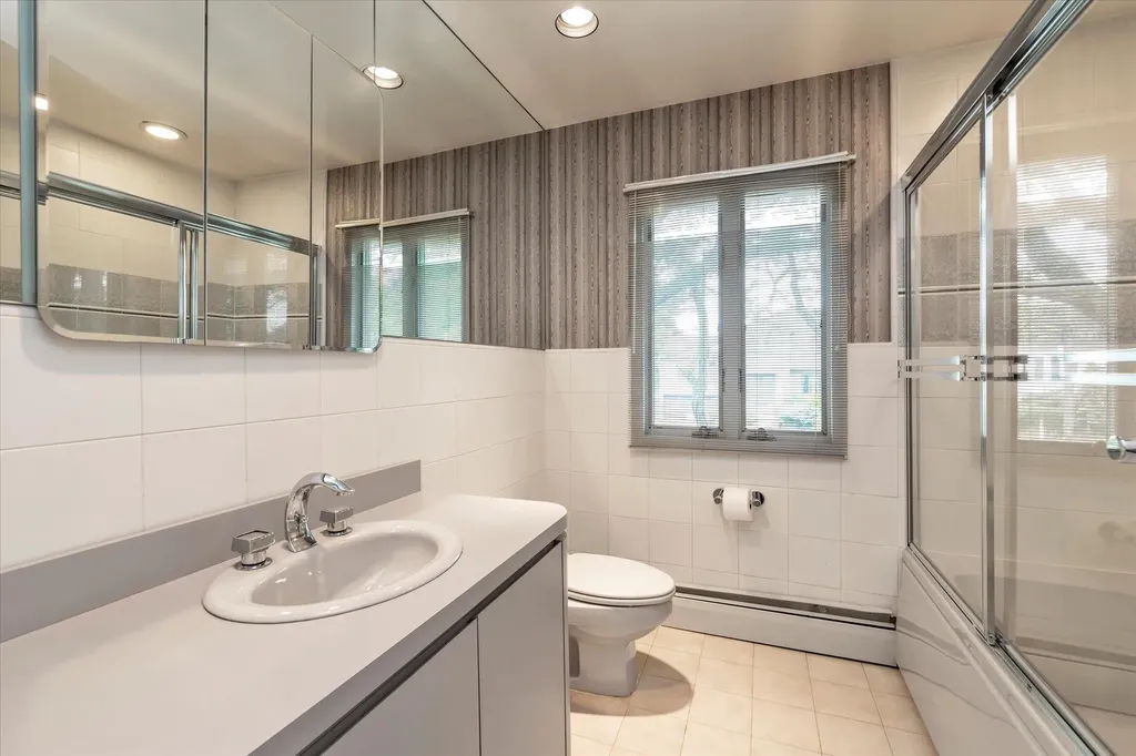 2917 Frankel Boulevard Merrick NY 11566