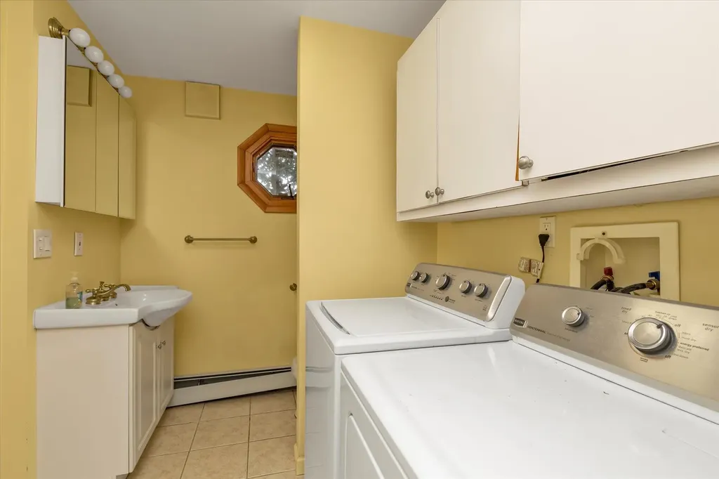 2917 Frankel Boulevard Merrick NY 11566