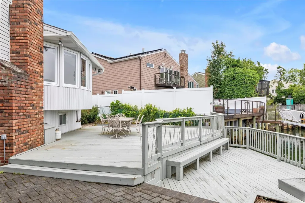 2917 Frankel Boulevard Merrick NY 11566