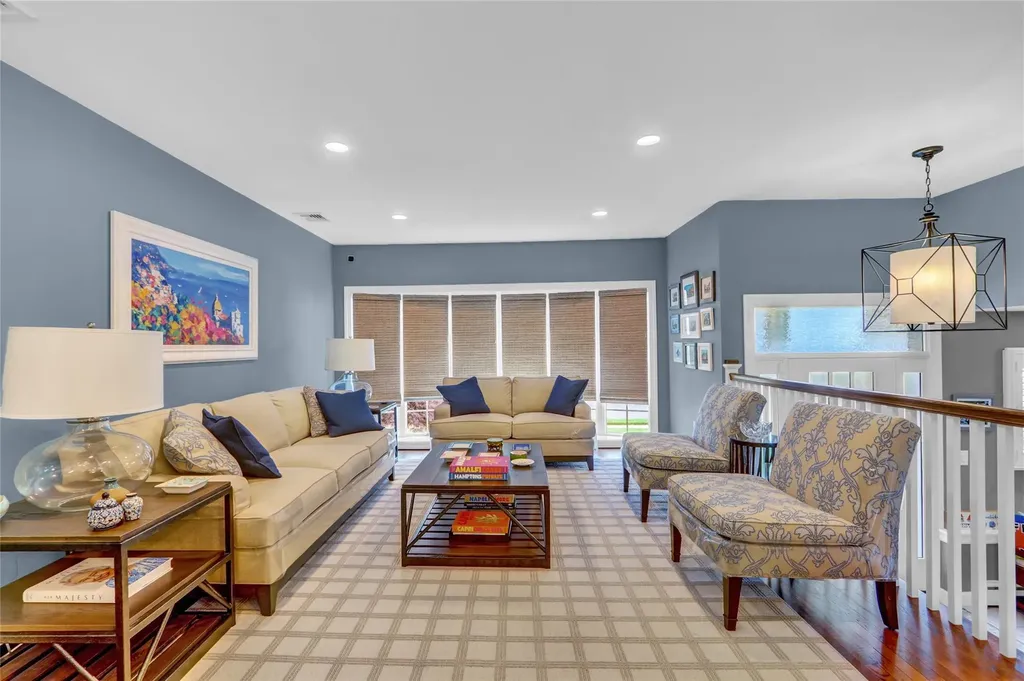 3236 Waterbury Drive Wantagh NY 11793