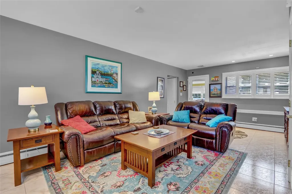 3236 Waterbury Drive Wantagh NY 11793