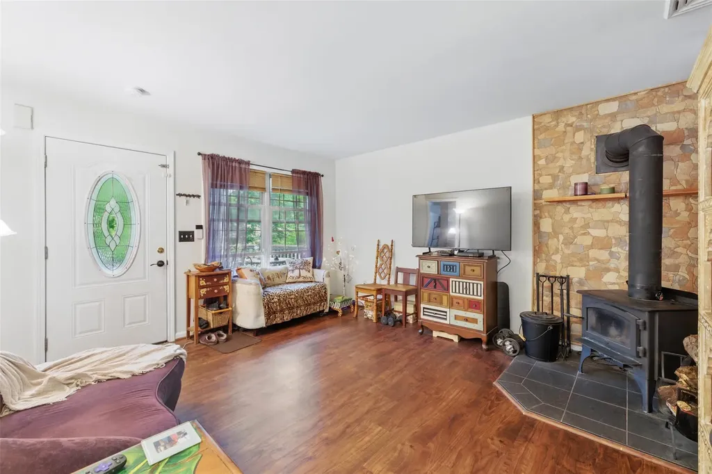 27 Revere Road Monroe NY 10950