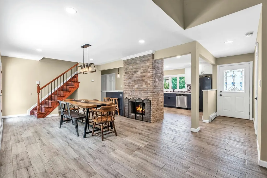 246 Willowood Drive Wantagh NY 11793