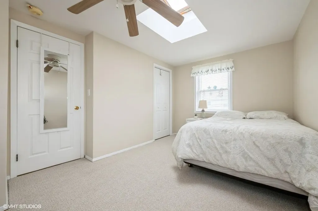 34 Castle Lane Levittown NY 11756