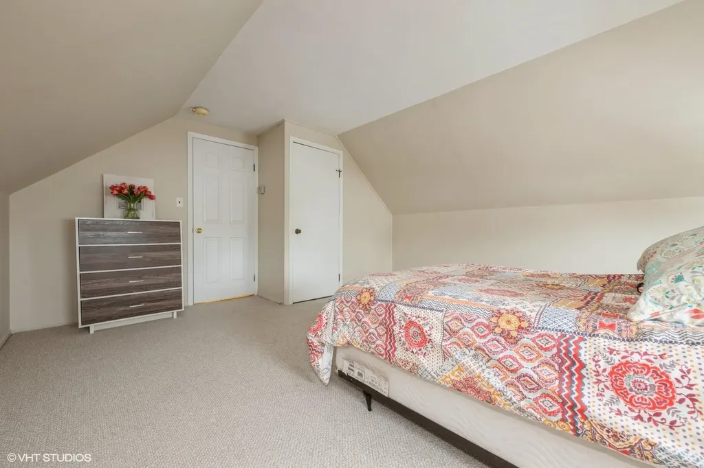 34 Castle Lane Levittown NY 11756
